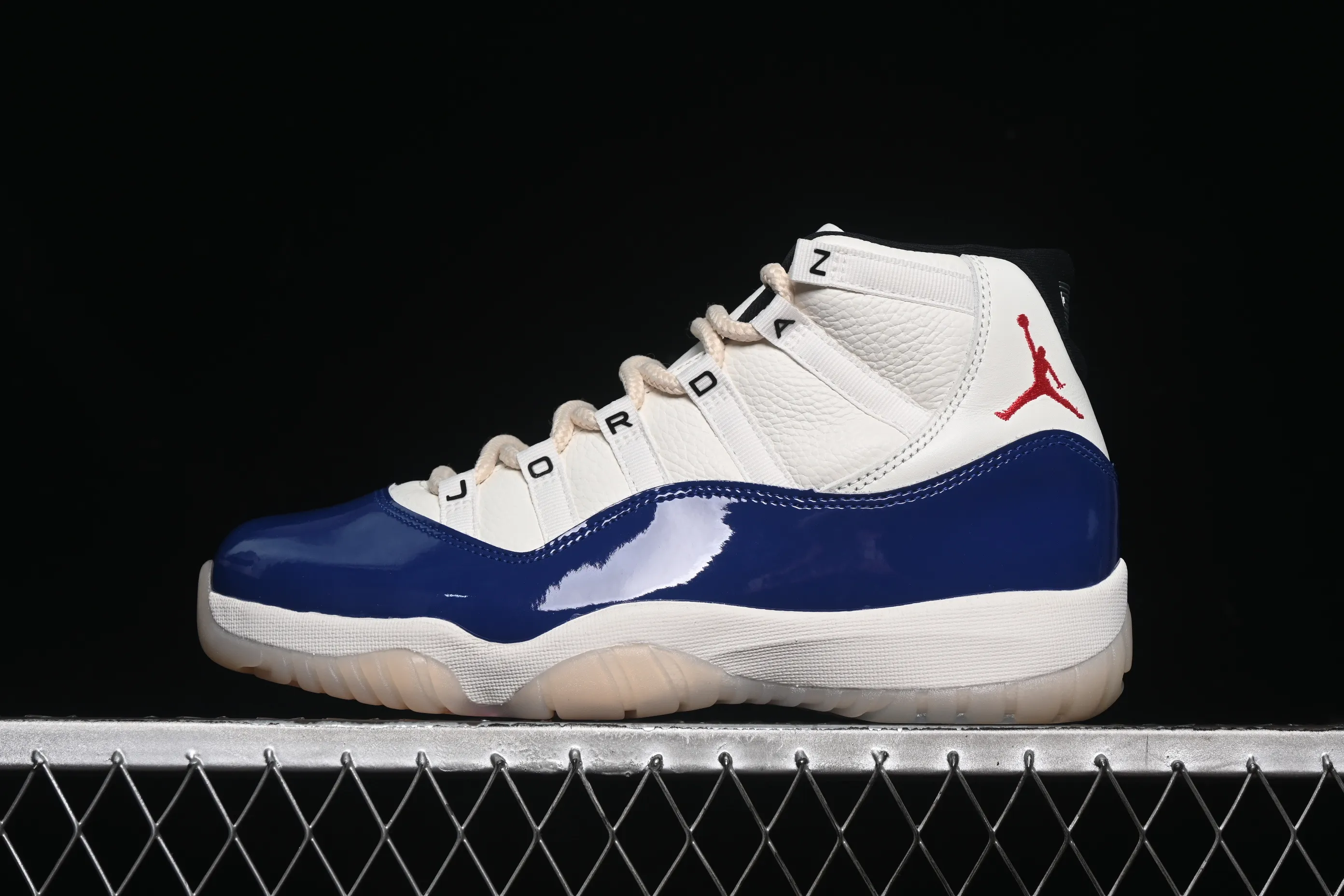All Categories Air Jordan Jordan Series Basketball Shoes Air Jordan 11 Air Jordan 11 Retro "Rare Air" AJ11 Joe 11 Royal Blue Real Standard Real Carbon High Top Basketball Shoes IH0296-400
